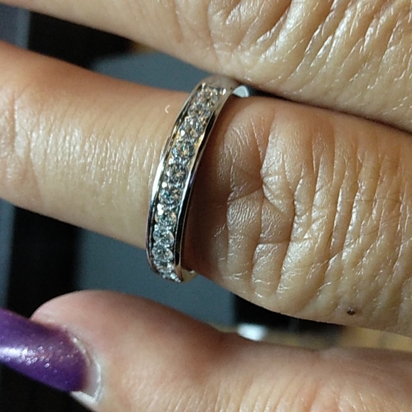 Ring - Picture 2 of 2